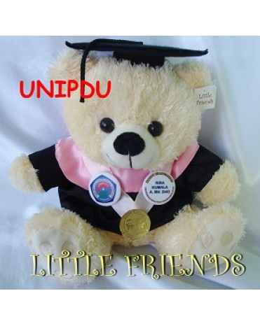Boneka Wisuda Universitas Pesantren Tinggi Darul Ulum (30 cm)